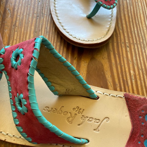 Jack Rogers nubuck flip flops size 10M. EUC. - Picture 2 of 3